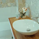 فندق مبيت وإفطار Enza جينوسا