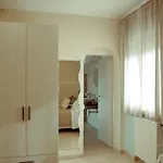 Bed & Breakfast Enza 3*