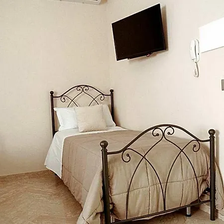 Bed & Breakfast Enza 3*
