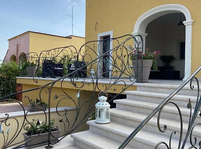 Oda ve Kahvaltı Enza 3*